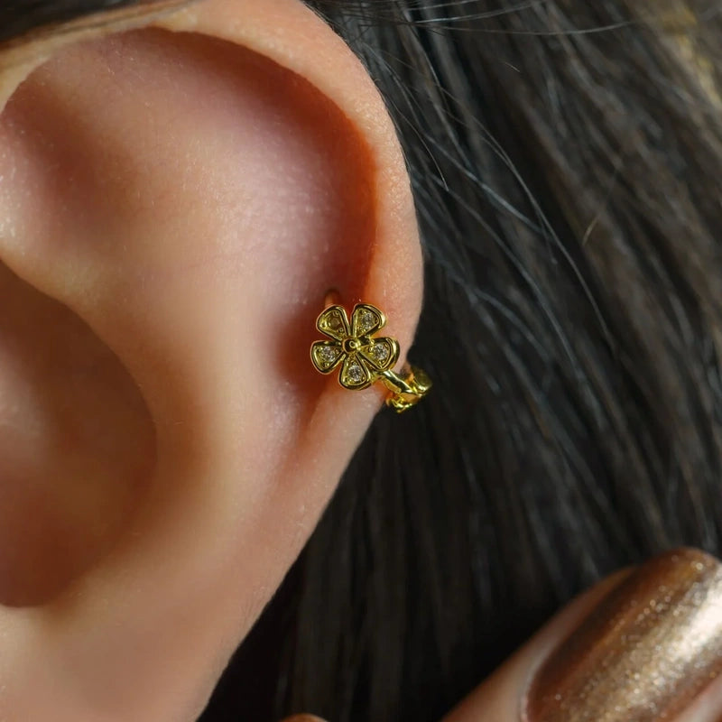 Mini Flower Tragus Piercing for Helix, Cartilage, and Lobe Gold