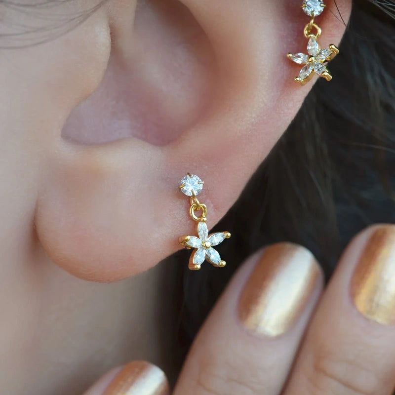 Flower Wobbly Piercing for Helix and Cartilage - Available in Gold and Silver