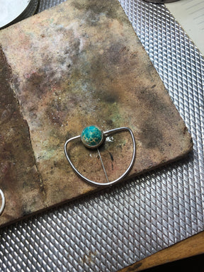 Handmade 925 Sterling Silver Turquoise Stone Brooch, Stone Brooch Made of Silver Round Wire, Special Design Stone Collar Pin