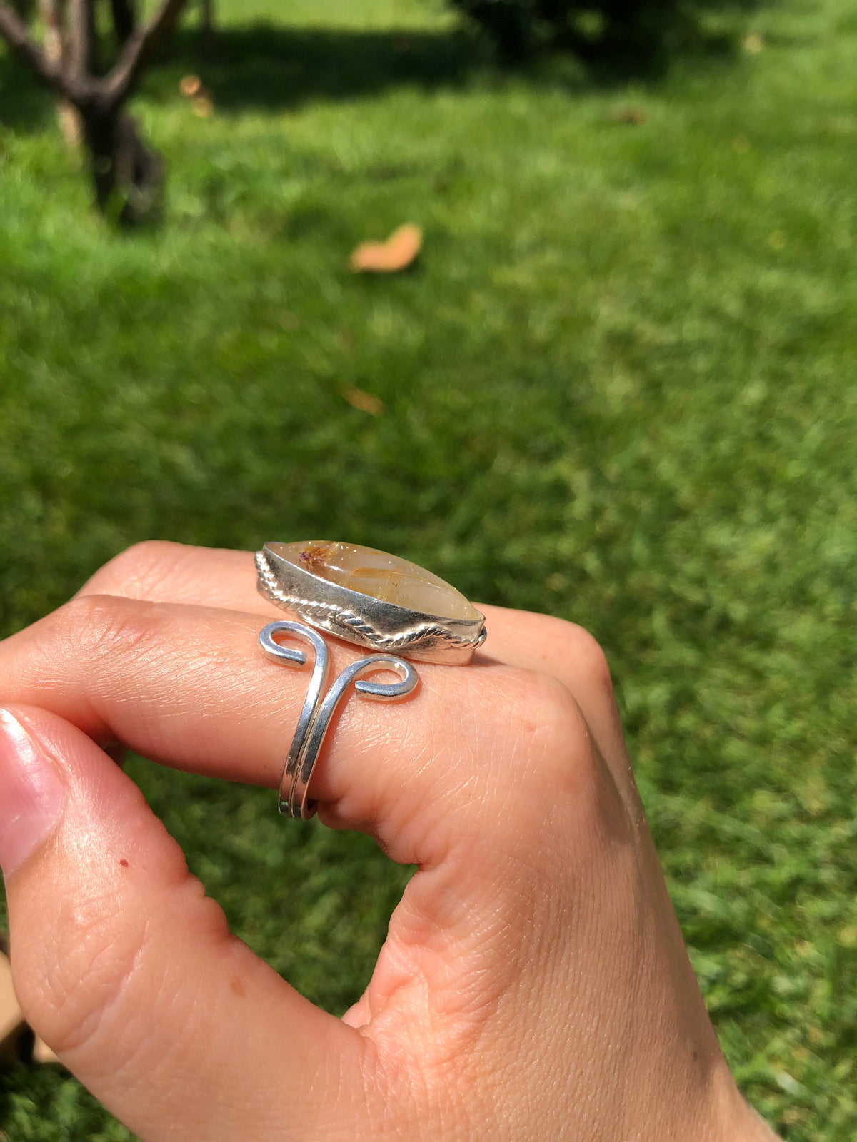 Handmade Silver Rutile Quartz Gemstone Ajustable Size Ring, Shuttle Stone Ring